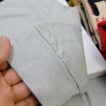 تصویر نزدیک از لباس