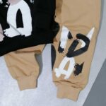 بلوز شلوار طرح حروف مناسب پسر 2 تا 7 سال