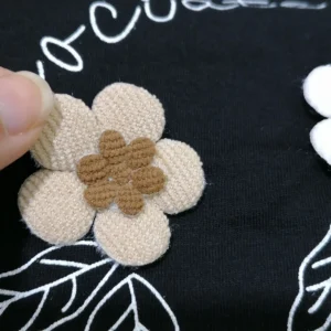 تیشرت شلوارک دخترانه مشکی گل برجسته مناسب 0 تا 5 سال