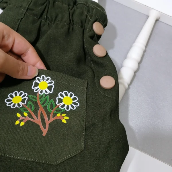 شلوار کتان دو جیب گلدار دخترانه