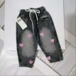 شلوار لی گلدوزی دخترانه قلبی مناسب صفر تا 9 سال - Image 5