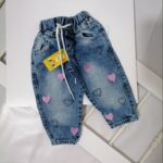 شلوار لی گلدوزی دخترانه قلبی مناسب صفر تا 9 سال - Image 3