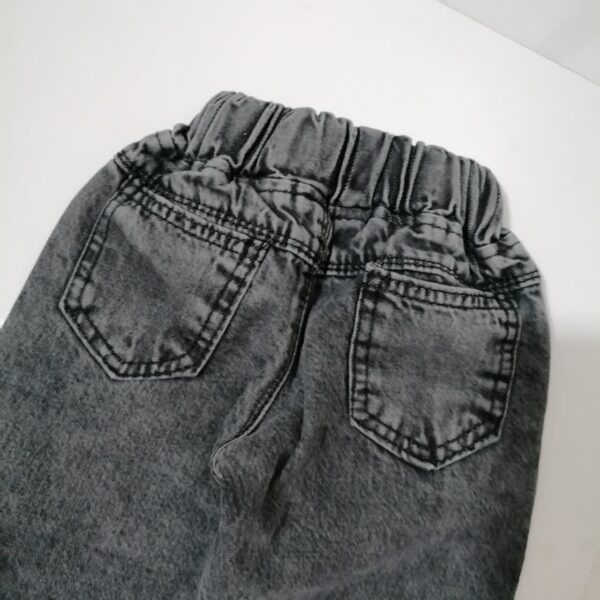 شلوار لی گلدوزی دخترانه قلبی مناسب صفر تا 9 سال - Image 4