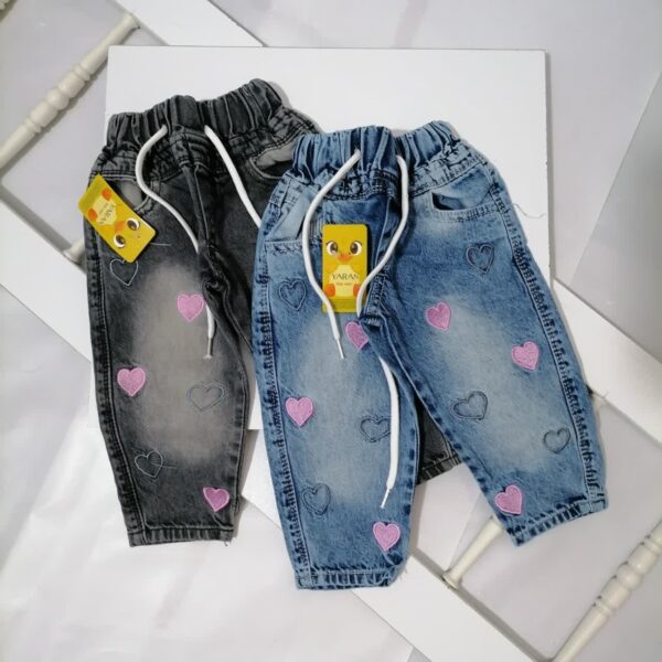 شلوار لی گلدوزی دخترانه قلبی مناسب صفر تا 9 سال - Image 6